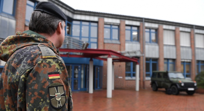 Германската армия предвижда да набира граждани от ЕС, включително от България
