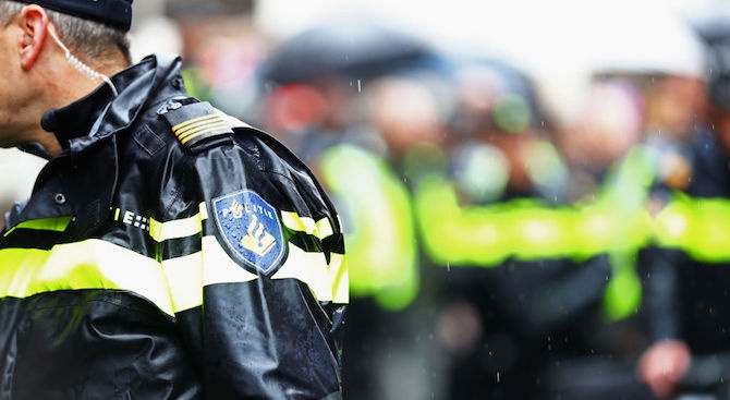 В Холандия заловиха 4-ма предполагаеми терористи