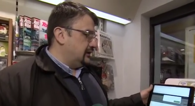 Настимир Ананиев: Ще има ли удължаване с 15 дни на срока на валидност на винетките на изрядните шофьори?