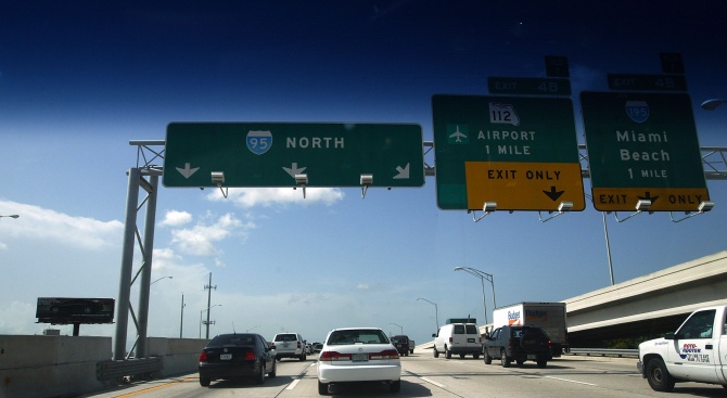 Седем души загинаха при катастрофа и взрив на магистрала във Флорида