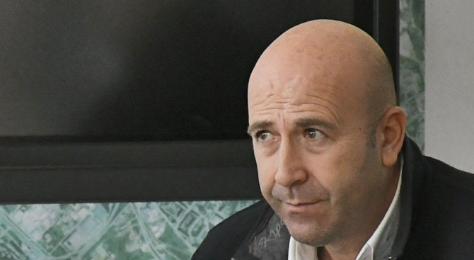 Богдан Милчев: Свикнали сме парите ни да изтичат някъде