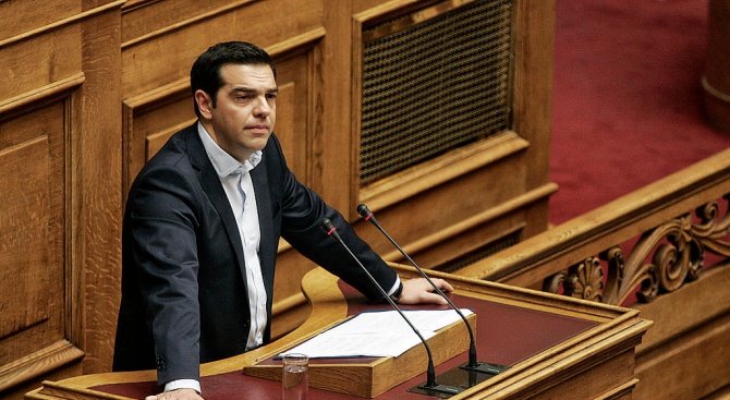 Един глас спаси Ципрас във вота на доверие 