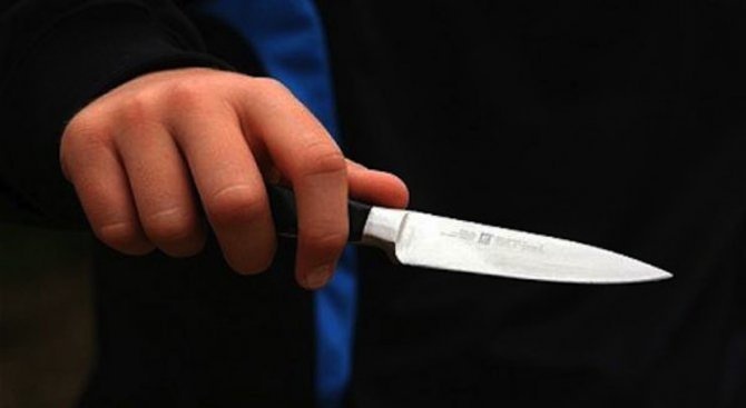Млад мъж наръга с нож 17-годишно момче в Градския парк в Разград