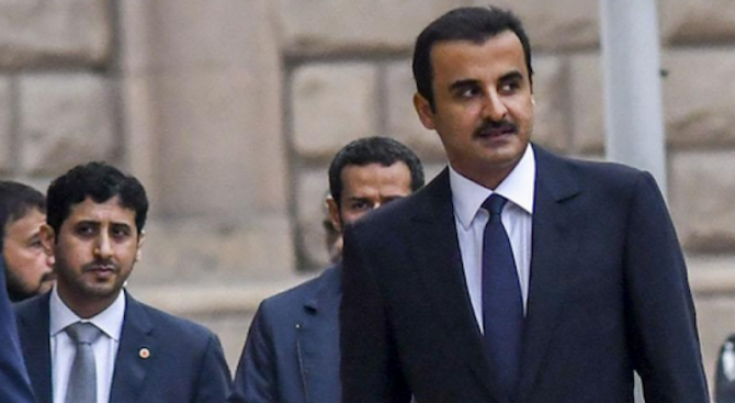  Емирът на Катар пристигна в Бейрут за участие в арабската среща на високо равнище