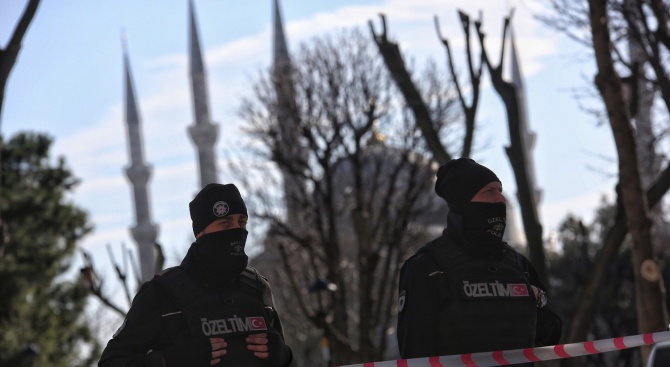 Турция: Ударихме наркодилъри и иманяри на ПКК