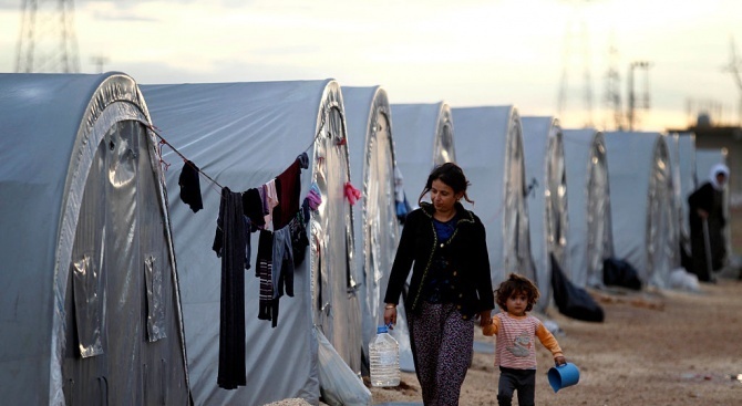 ЕС отчита ръст с 20% на бежанците, идващи от Турция