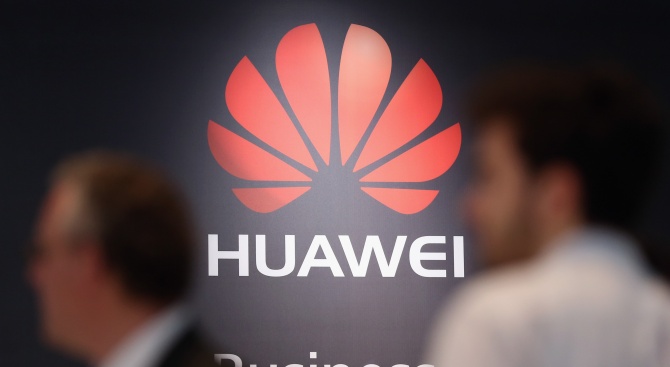 САЩ повдигнаха обвинения срещу компания Huawei и финансовия ѝ директор Мън Ванчжоу