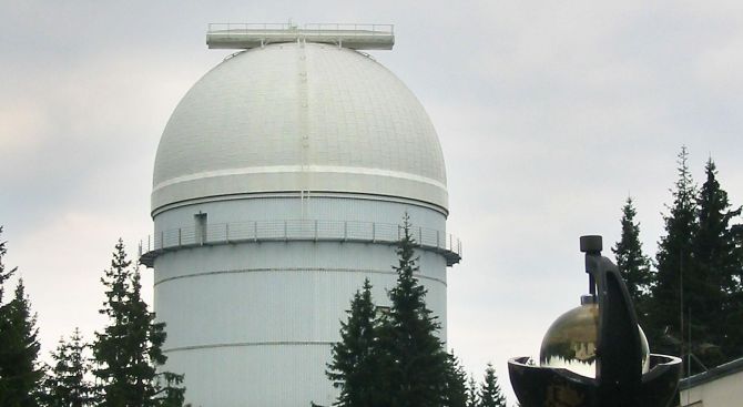 Астрономите от обсерватория „Рожен“ работят пети ден без ток 