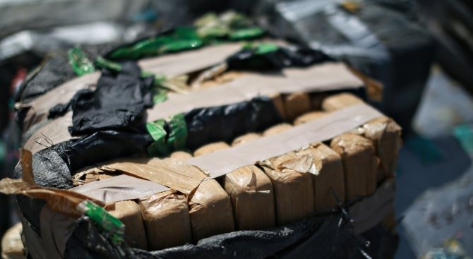 Над 2 тона кокаин заловиха при операция в Италия
