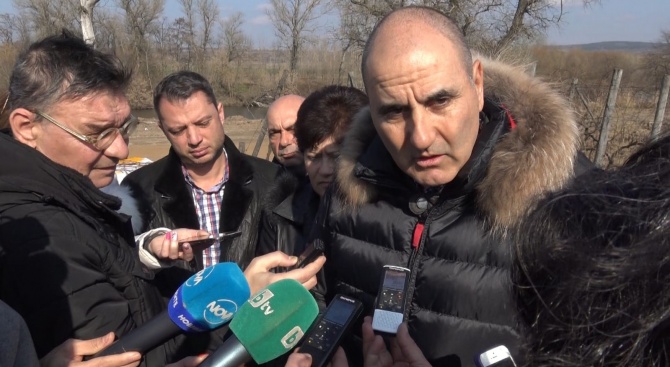 Цветанов: Социалните помощи трябва да се обвържат с насрещната ангажираност на ромите