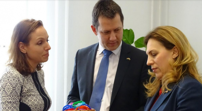 Интеграцията на уязвимите групи е във фокуса на визитата на вицепремиера Марияна Николова в Унгария