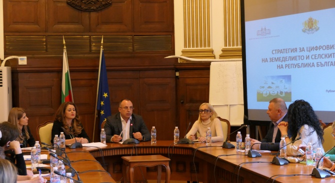 Стратегията за цифровизация на земеделието ще помогне на българските производители да управляват по-успешно стопанствата си