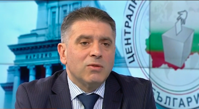 Данаил Кирилов: Има проблем в БСП, очевидно, че нямат доверие на част от състава на ЦИК