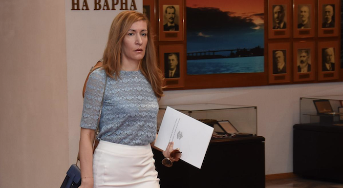 Министър Ангелкова е на работно посещение в Сърбия
