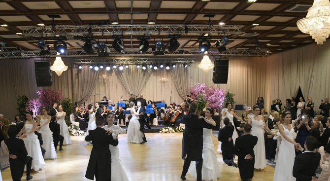  Традиционният Виенски бал се проведе в София