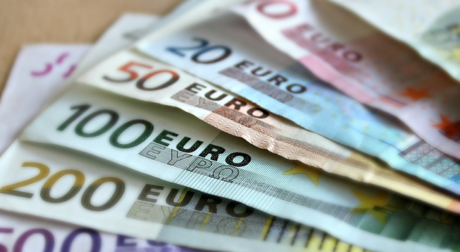 Ще паднат ли лихвите по кредитите, когато влезем в еврозоната? 