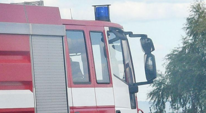 МВР: Задимяване при АМ “Тракия” в посока София заради пожар