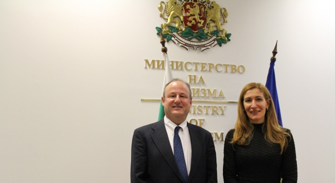 Николина Ангелкова проведе работна среща с Н.Пр. Ерик Рубин, посланик на САЩ у нас