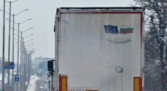 От днес е в сила новата мярка за контрол на камионите по магистралите