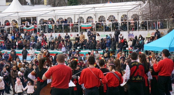 Ето как България отпразнува 3 март 