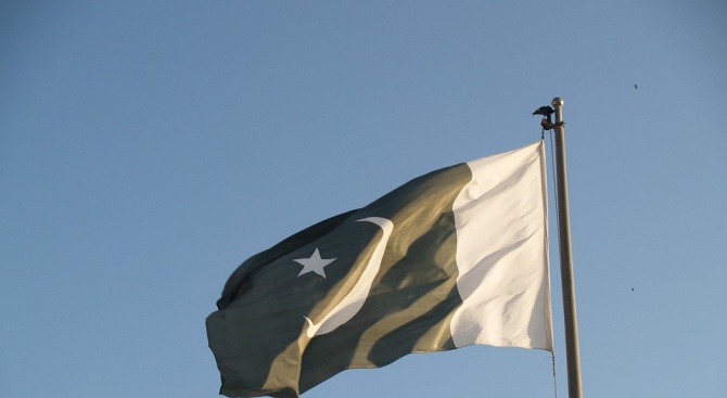 Пакистан отвори изцяло въздушното си пространство, затворено в сряда заради кризата с Индия