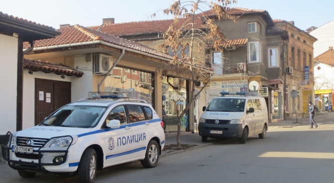 Напрежението в Кюстендил не стихва трета седмица след убийството на Валери Дъбов