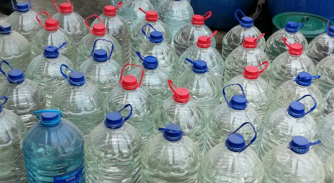 Повече от 4600 литра нелегален алкохол са открити в пещерското село Радилово