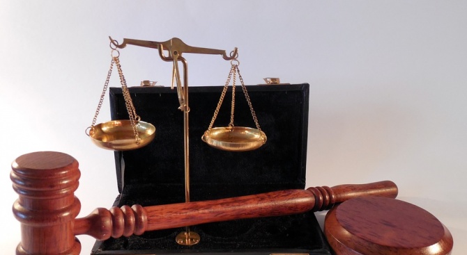 Съдят трима молдовски граждани за грабеж