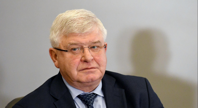 Кирил Ананиев разпореди проверка в Центъра за спешна медицинска помощ в Русе