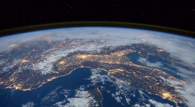 8% от българите смятат, че Земята е плоска 