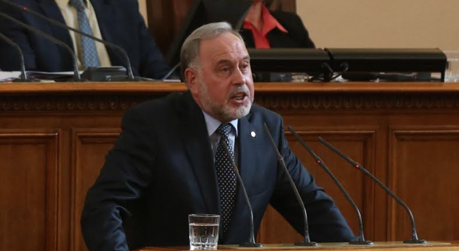 Славчо Велков напусна парламента
