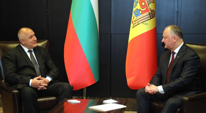 Бойко Борисов проведе среща с президента на Молдова Игор Додон  в Азербайджан