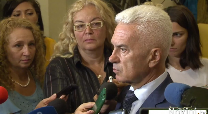 Волен Сидеров: Надявам се коалицията да не се срути, защото БСП не са готови да управляват