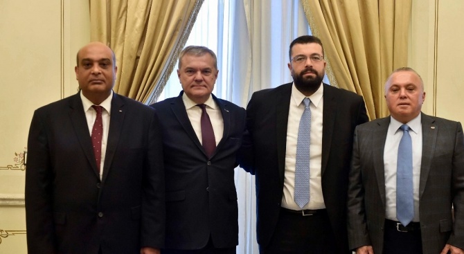 Румен Петков и председателят на Движение „МУСТАКБАЛ” Ахмад Харири подписаха съвместна декларация