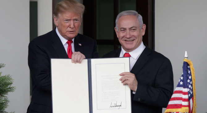 Тръмп подписа указ, с който САЩ официално признават израелския суверенитет над Голанските възвишения