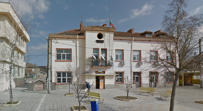 Спецсъдът отстрани от длъжност временно кмета на Созопол Панайот Рейзи