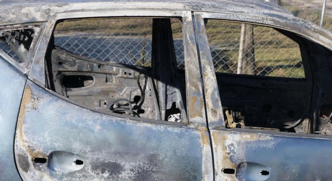 48-годишен запалил автомобила на бившата си в село Брястовец