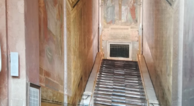 Светите стъпала, по които е преминал Исус Христос, бяха отново открити за публиката в Рим