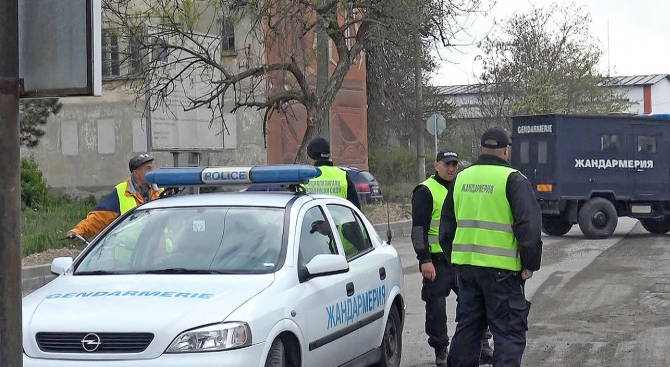 Шестима заловени с наркотици при полицейска акция в Русе