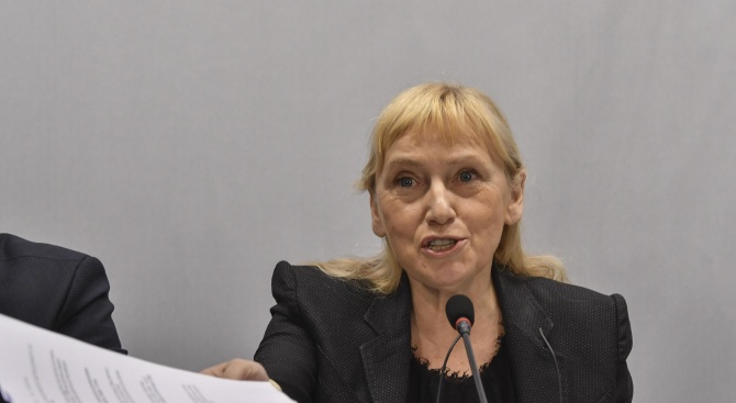 Елена Йончева: Какво крие АПИ, след като не желае да бъде извършена независима техническа експертиза на пътищата?