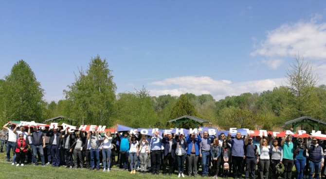 Цветанов участва в инициативата "Да пуснем корени в България"