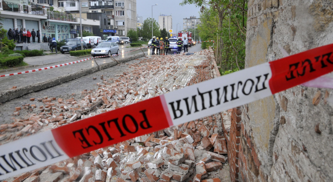 Комисия от Хасково започна проверка за опасни сгради