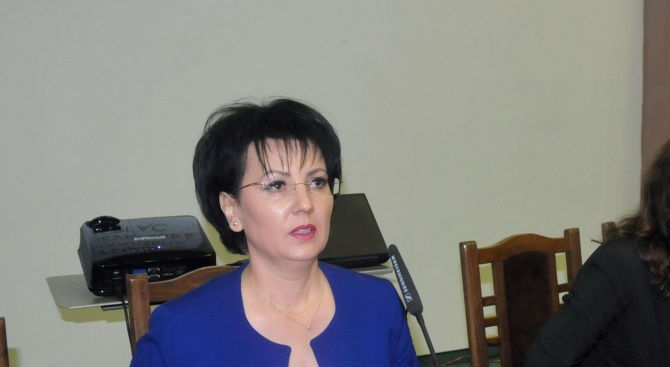 Румяна Арнаудова разкри подробности за проверките на къщи за гости в страната 