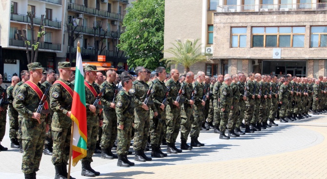 Изпратиха 38-ия военен контингент за мисия на НАТО в Афганистан