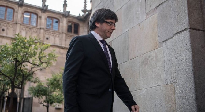 Карлес Пучдемон може да се яви на евроизборите, смята Върховният съд на Испания 