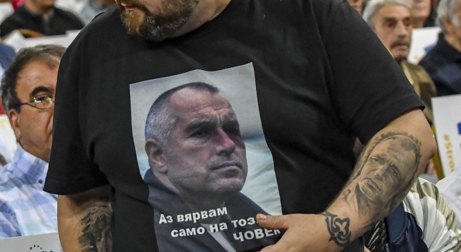 Пловдивчанин с татуировка на Борисов стана хит в Арена Армеец