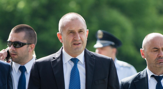 Радев наложи вето на Закона за изменение и допълнение на Закона за държавната собственост