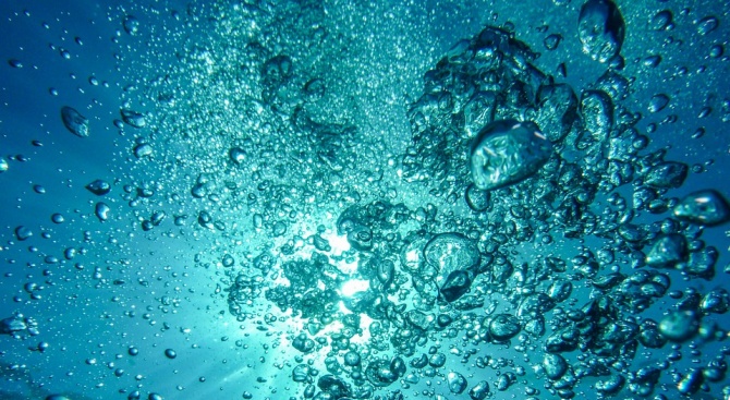 Учени откриха нови свойства на водата