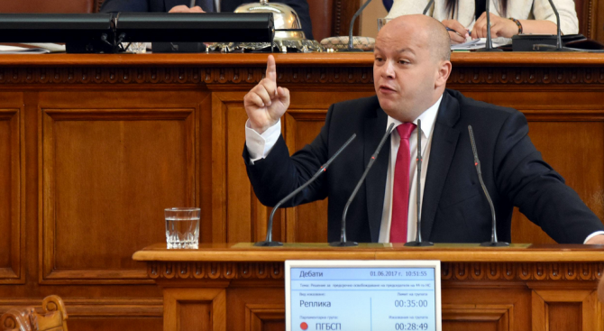 Александър Симов: Оставката на Цветанов е потвърждение за вина