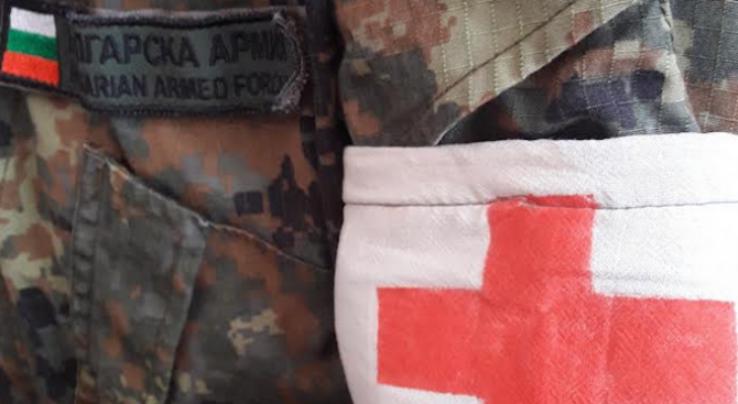 Военнослужещи от Ямбол оказаха първа помощ на жена, пострадала в пътен инцидент